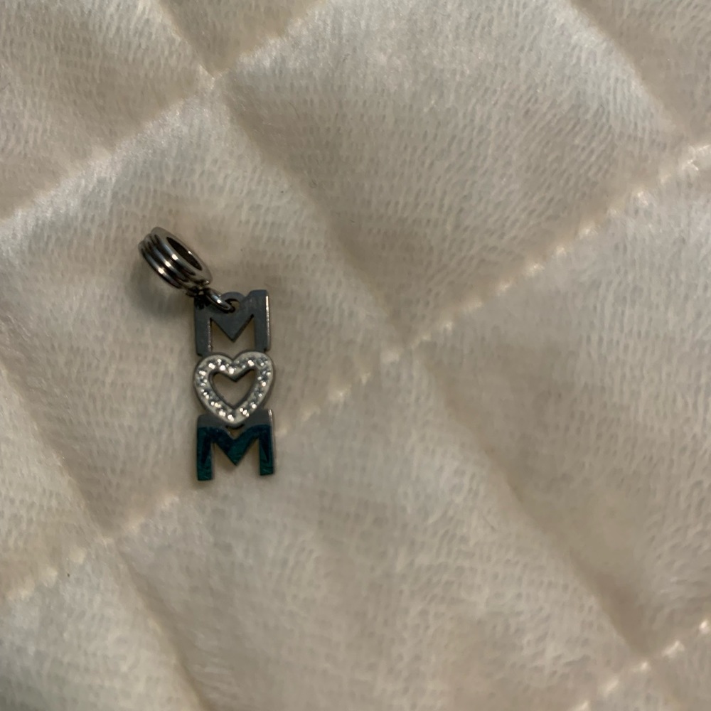 Mom necklace piece